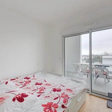 Apartment Guestready - 2 Bedroom With Terrace Near Bordeaux